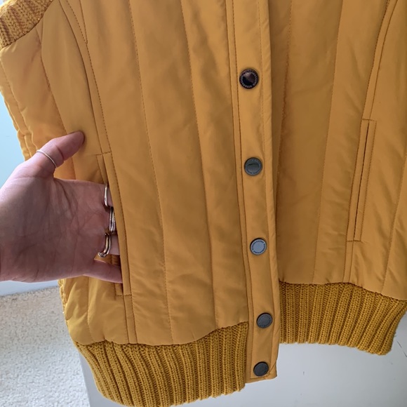 BCBGMaxAzria Quilted Yellow Button Up Vest - Picture 7 of 10